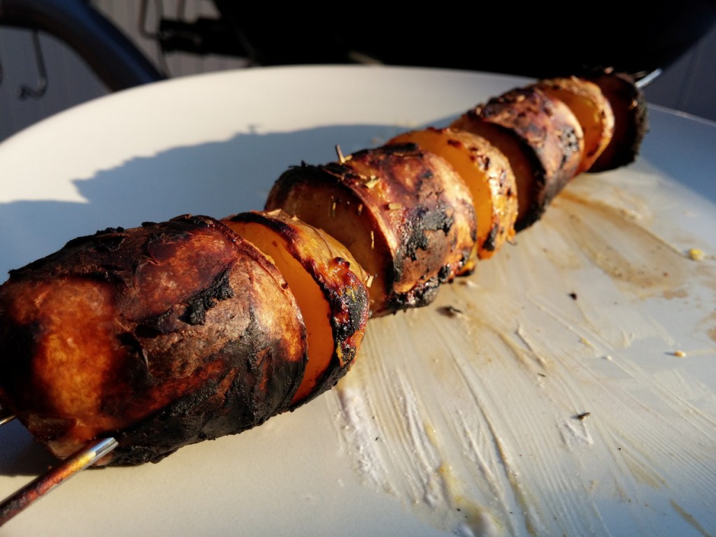 Schon fast zu dunkel geraten beim Grillen, aber es geht noch.