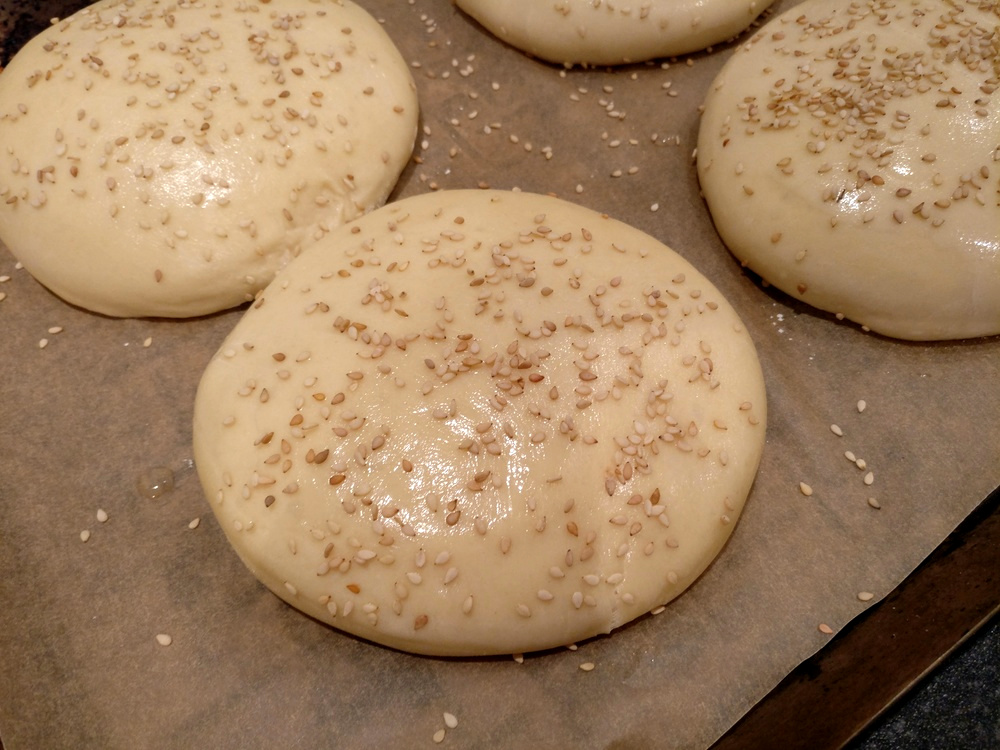 Dinkel Hamburger Brötchen - arne-grillt.de | Leckere Kost vom Rost