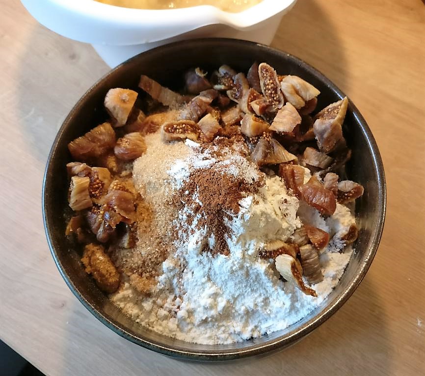 Bananenbrot mit Feigen - arne-grillt.de | Leckere Kost vom Rost