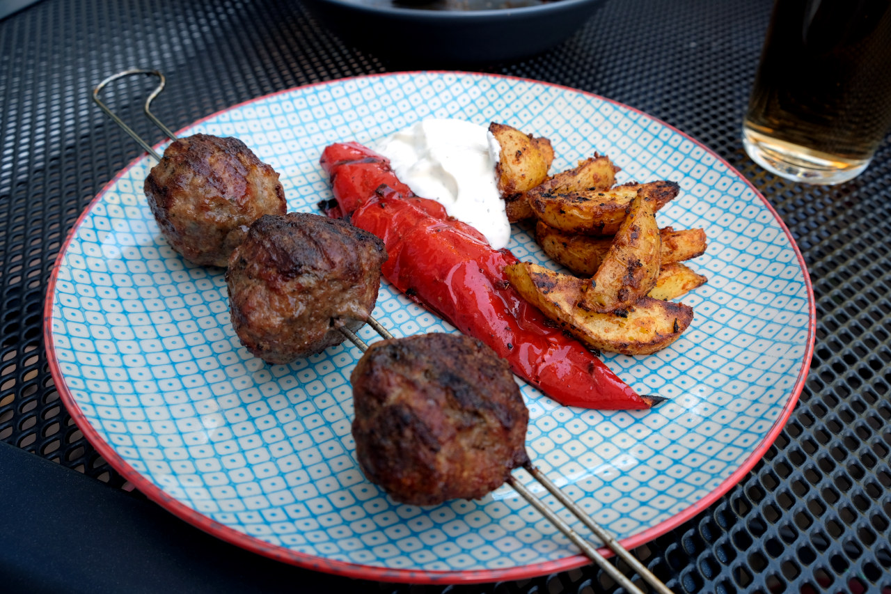 Meatballs vom Spieß arnegrillt.de Leckere Kost vom Rost